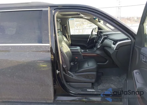 2017 GMC Yukon Xl Slt z USA, uszkodzony, nr VIN 1GKS2GKC5HR274969